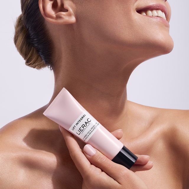 De Crème voor de Hals & Decolleté